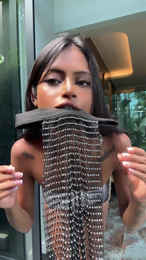 [MEGA.NZ] [20GB] [OF LEAK] @annaceleste [LINK] Super Hot .